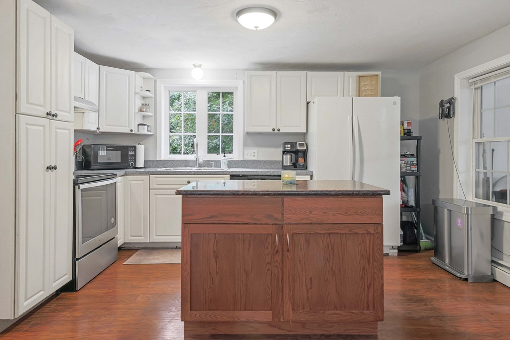 9 Center Road Dudley, MA 01571 - Photo 17 of 41 Gallery Image 17