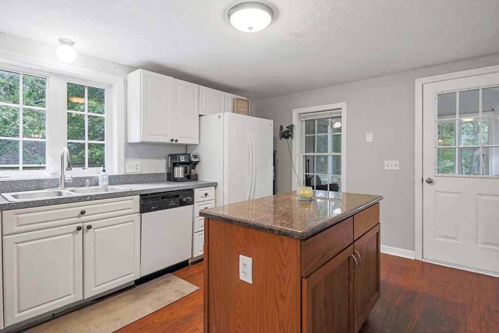 9 Center Road Dudley, MA 01571 - Photo 20 of 41 Gallery Image 20