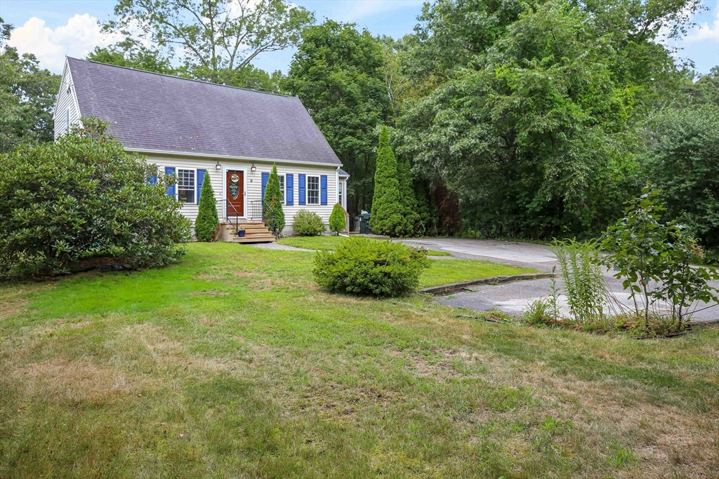 9 Center Road Dudley, MA 01571 - Photo 4 of 41 Gallery Image 4