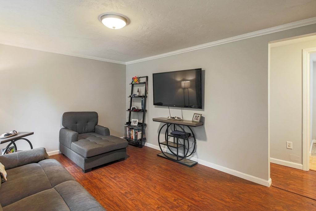 9 Center Road Dudley, MA 01571 - Photo 9 of 41 Gallery Image 9
