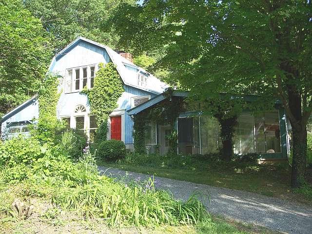 5836 Jeters Chapel Road Vinton, VA 24179 - Photo 1 of 35 Front