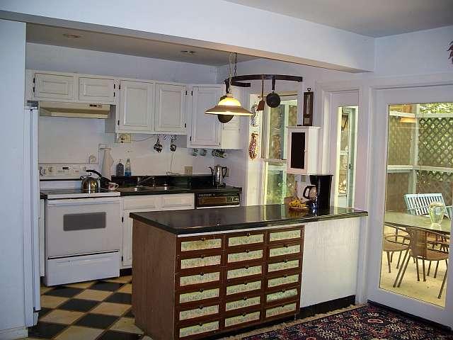 5836 Jeters Chapel Road Vinton, VA 24179 - Photo 16 of 35 Kitchen