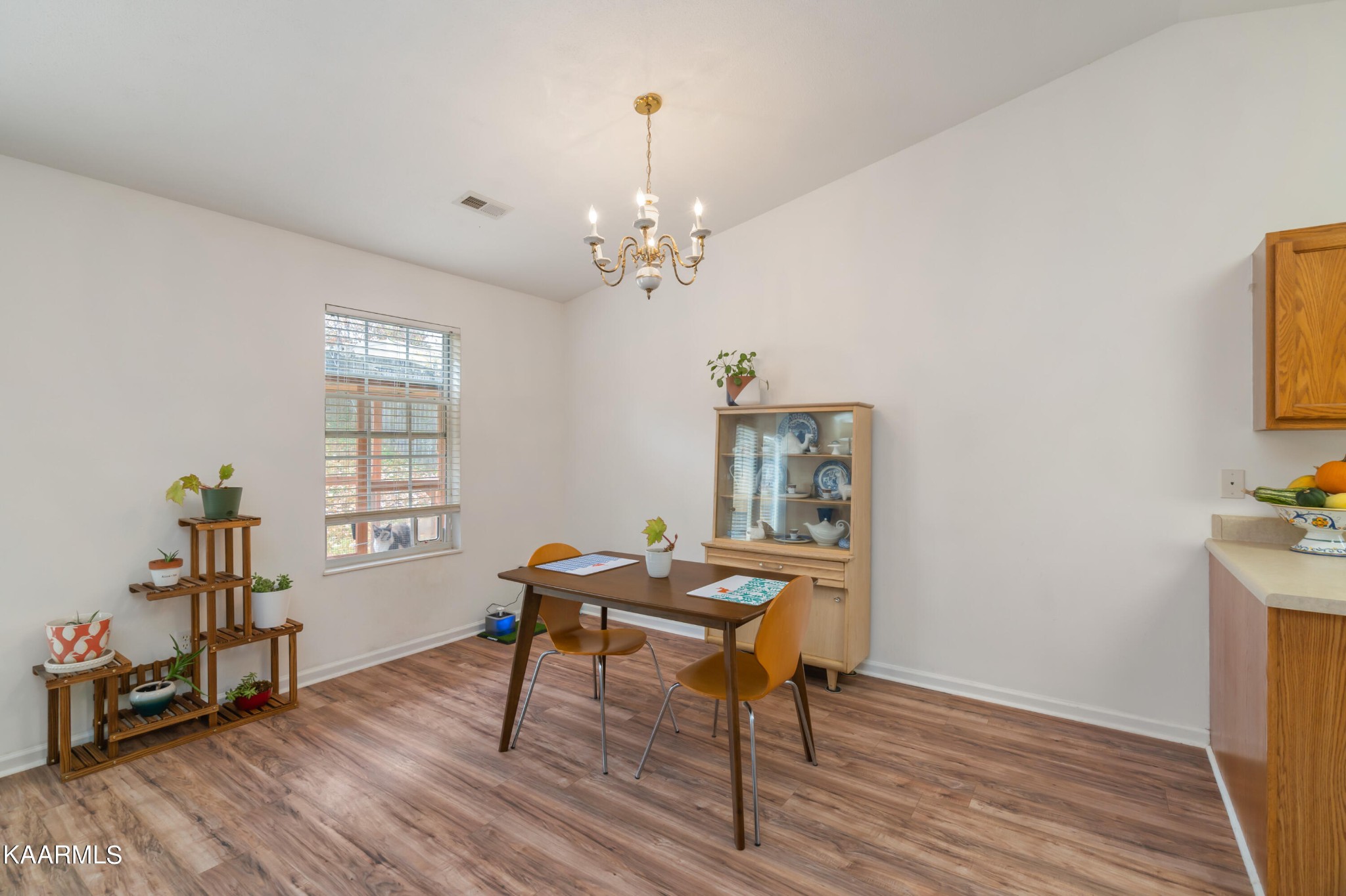 6600 Hugh Willis Road Powell, TN 37849 - Photo 13 of 27 Gallery Image 13