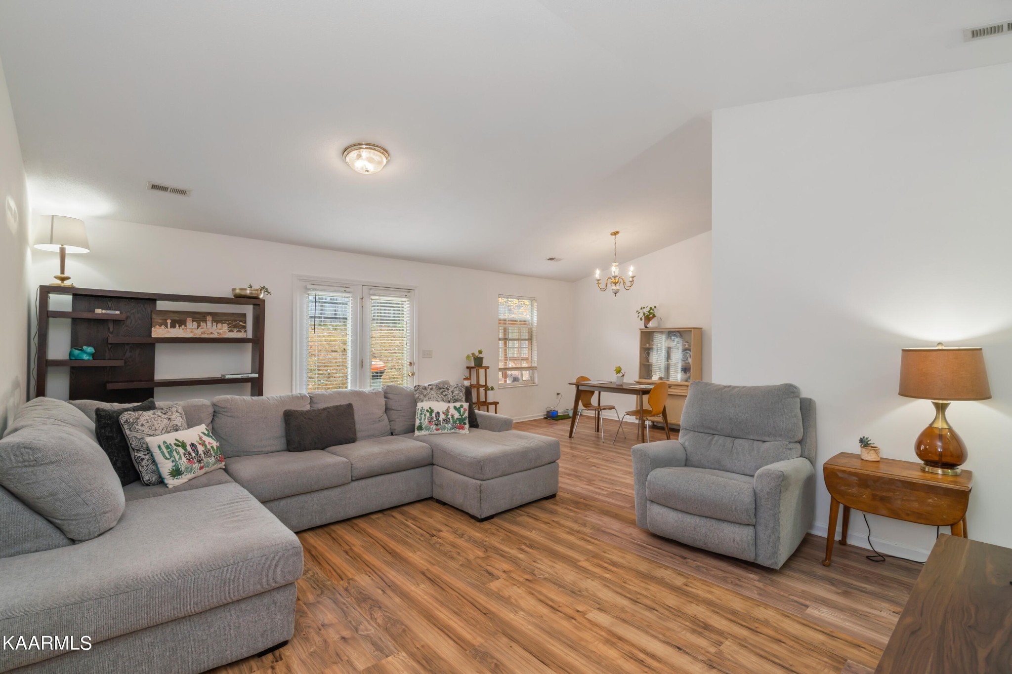 6600 Hugh Willis Road Powell, TN 37849 - Photo 8 of 27 Gallery Image 8