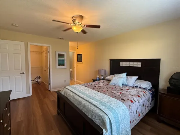 $1,800 | 38350 Ironwood Place, Unit 5, Zephyrhills, FL 33542