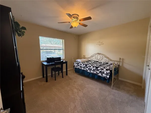 $1,800 | 38350 Ironwood Place, Unit 5, Zephyrhills, FL 33542