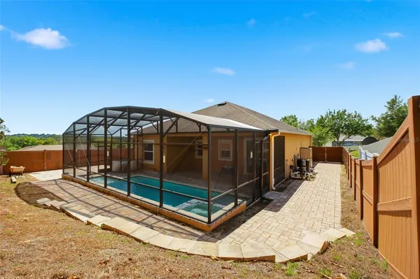 $450,000 | 202 Colonial Pine Lane, Minneola, FL 34715