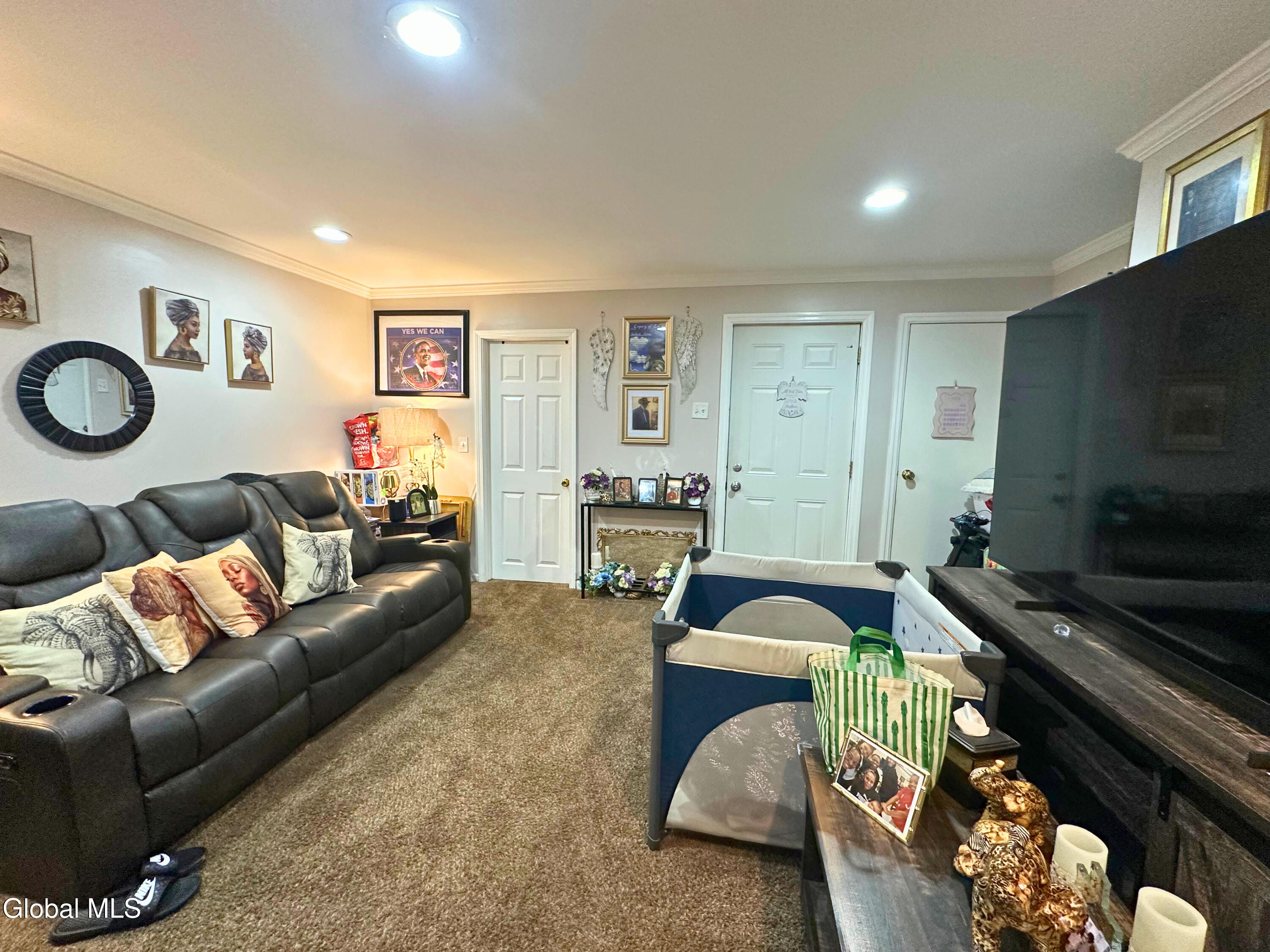 330 Broadway Rensselaer, NY 12144 - Photo 4 of 22 Unit 1 LivingRoom