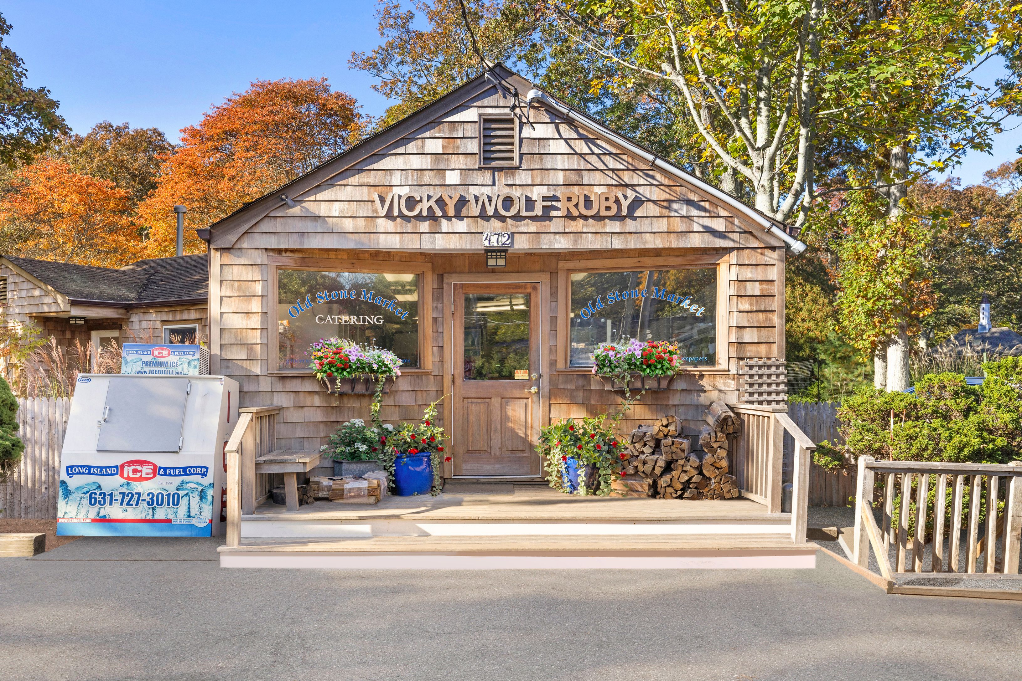 472 Old Stone Highway, East Hampton, NY 11937 Compass