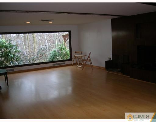 28 Brookside Road Spotswood, NJ 08884 - Photo 4 of 10