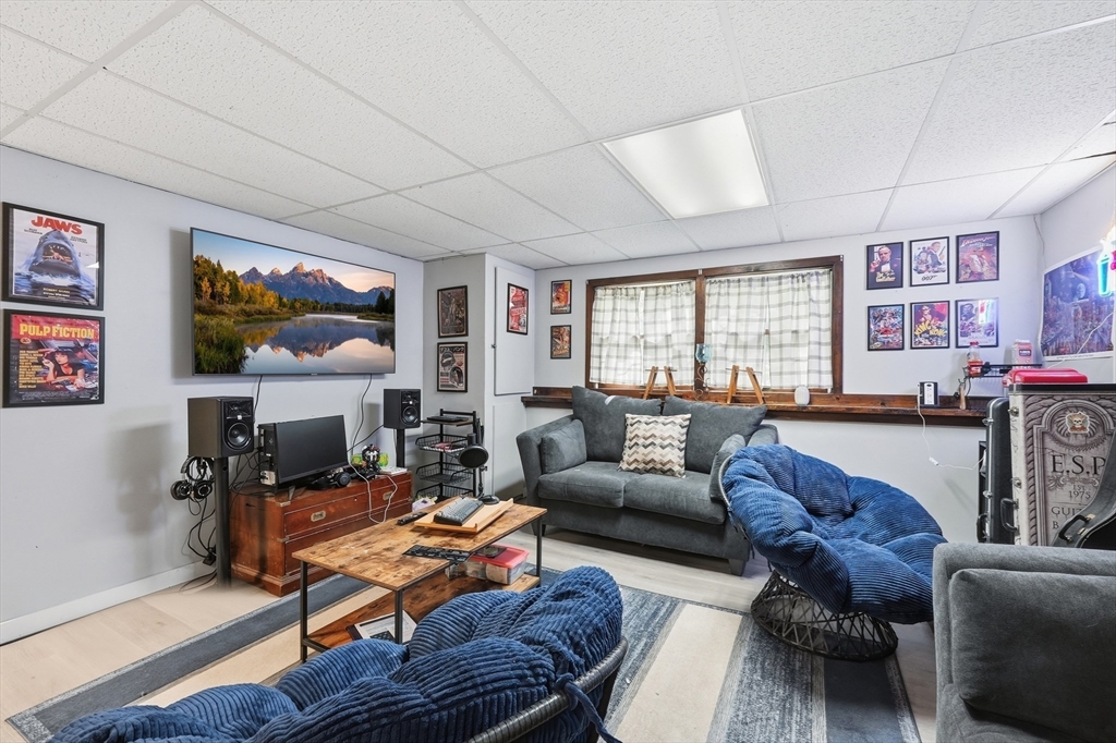 87 Allen Road Sturbridge, MA 01566 - Photo 24 of 40