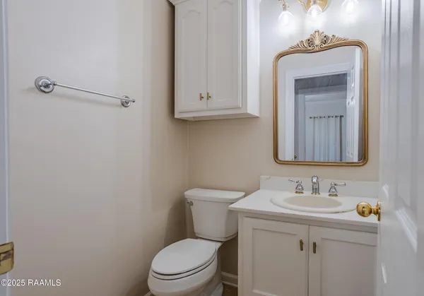 $450,000 | 660 South Broadway Street, Church Point, LA 70525