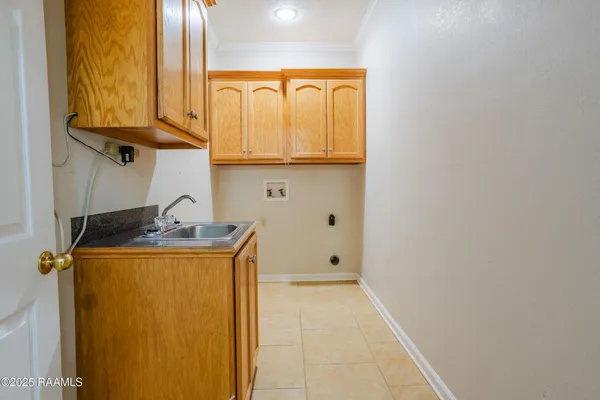 $450,000 | 660 South Broadway Street, Church Point, LA 70525