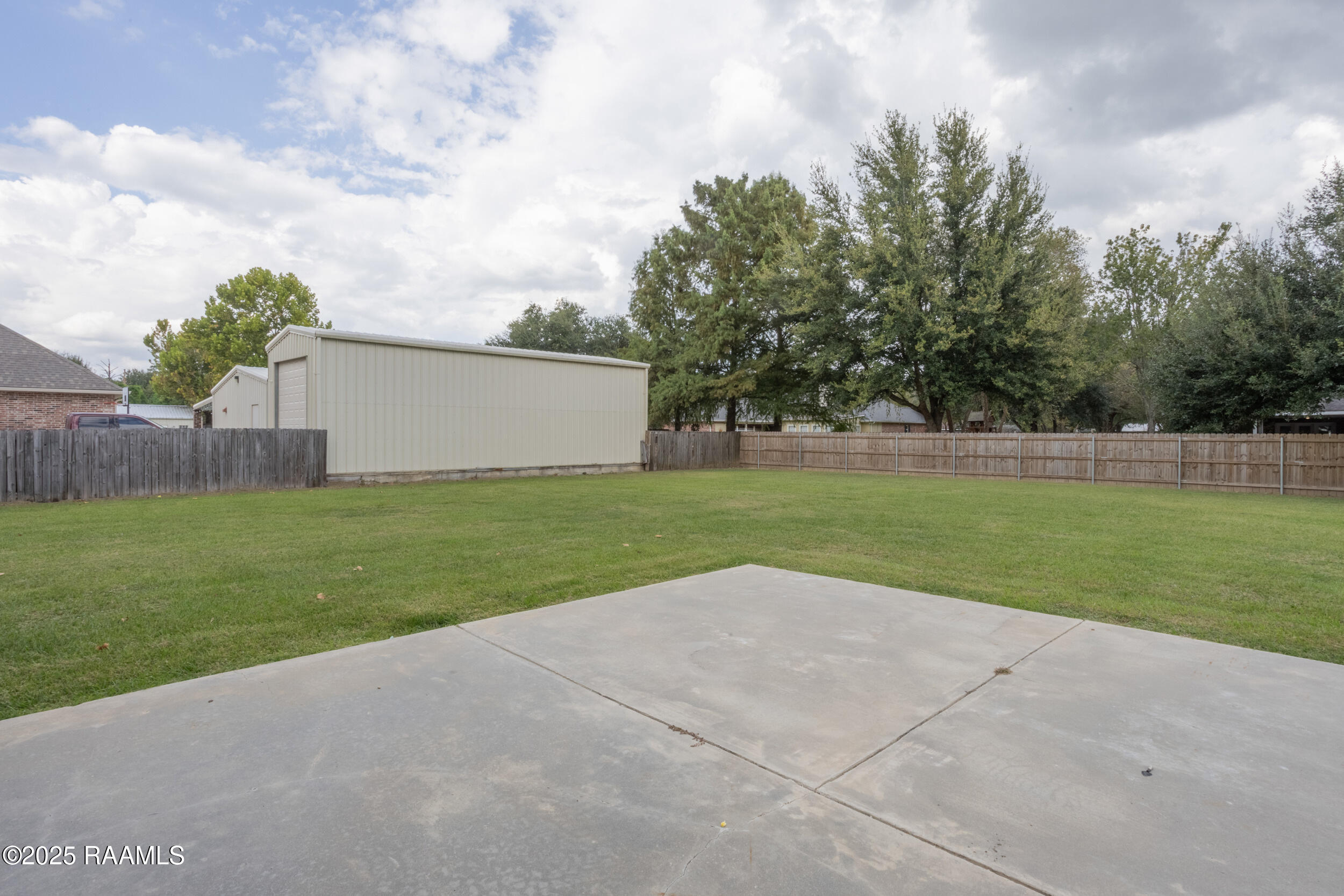 660 South Broadway Street Church Point, LA 70525 - Photo 32 of 34 Patio and yard