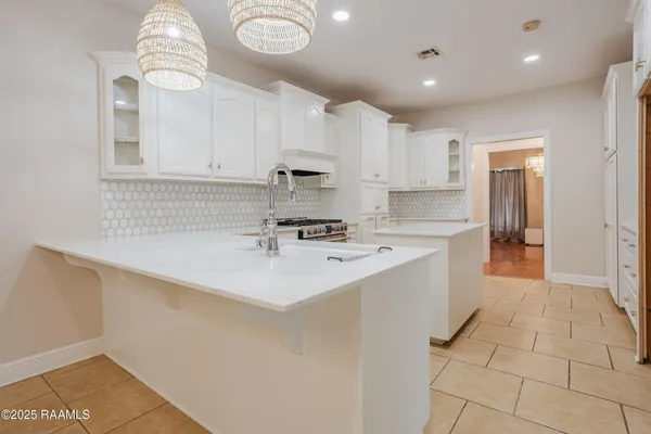 $450,000 | 660 South Broadway Street, Church Point, LA 70525