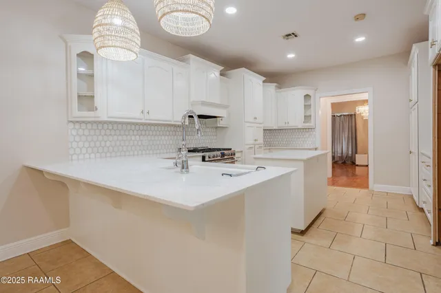 $450,000 | 660 South Broadway Street, Church Point, LA 70525