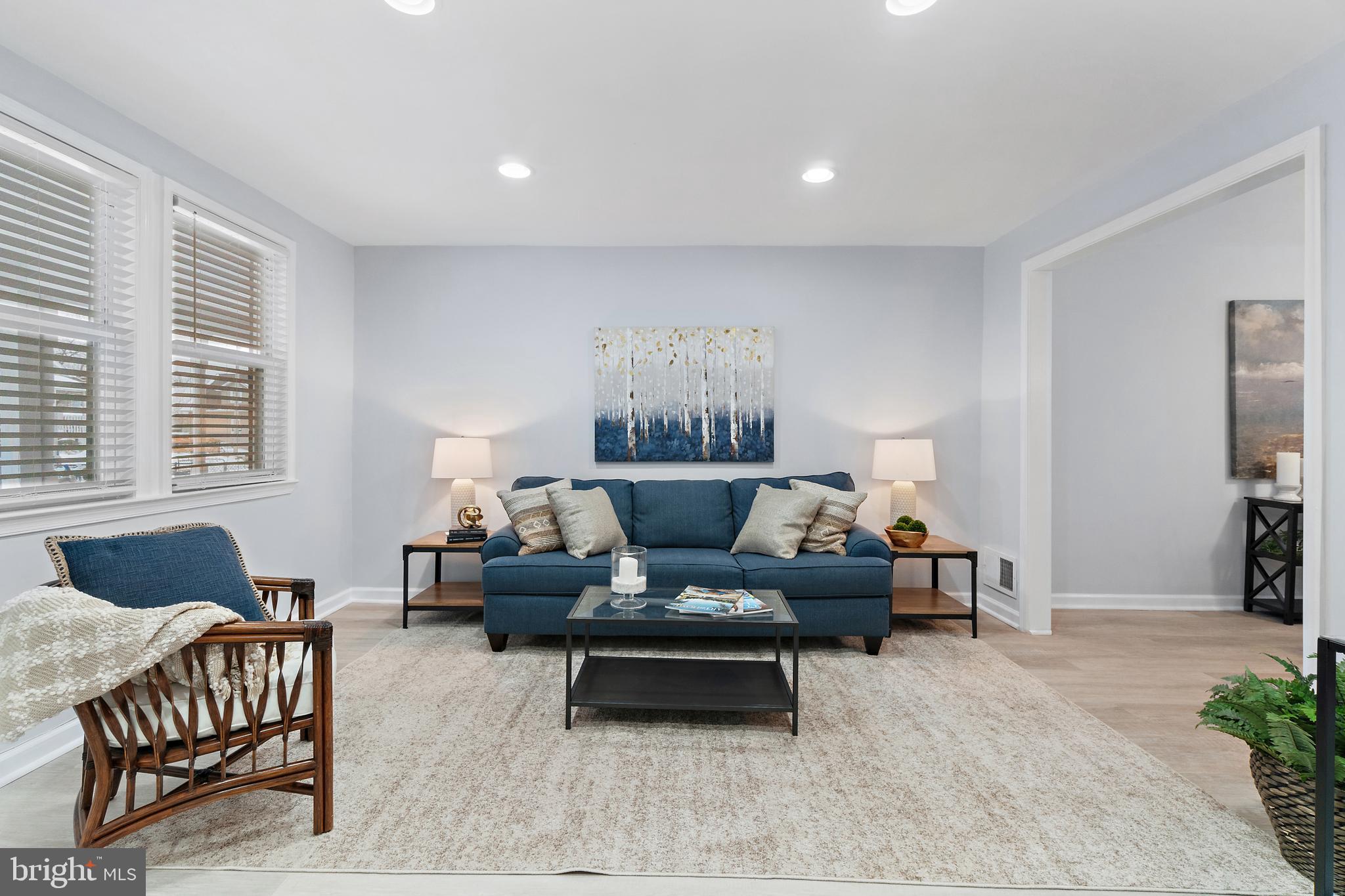 140 West Edgevale Road Brooklyn, MD 21225 - Photo 4 of 30 Open living room with ample natural light