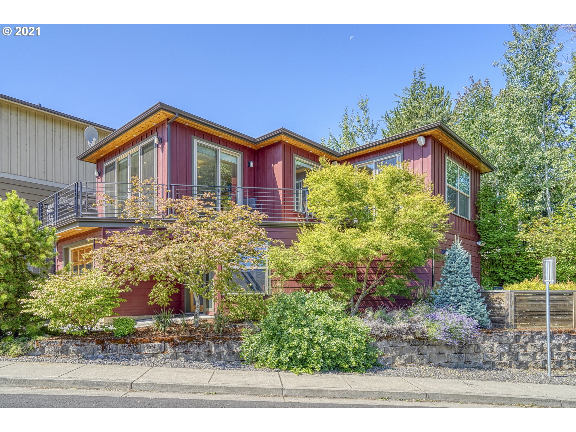 406 Bluff Road Hood River, OR 97031 - Photo 1 of 31 Gallery Image 1