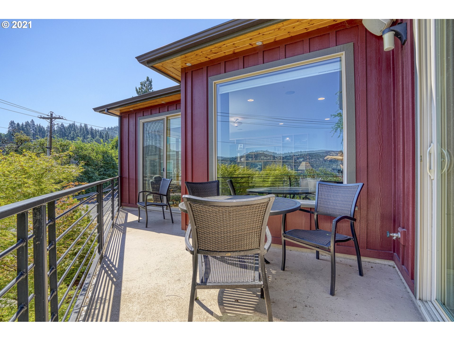 406 Bluff Road Hood River, OR 97031 - Photo 17 of 31 Gallery Image 17