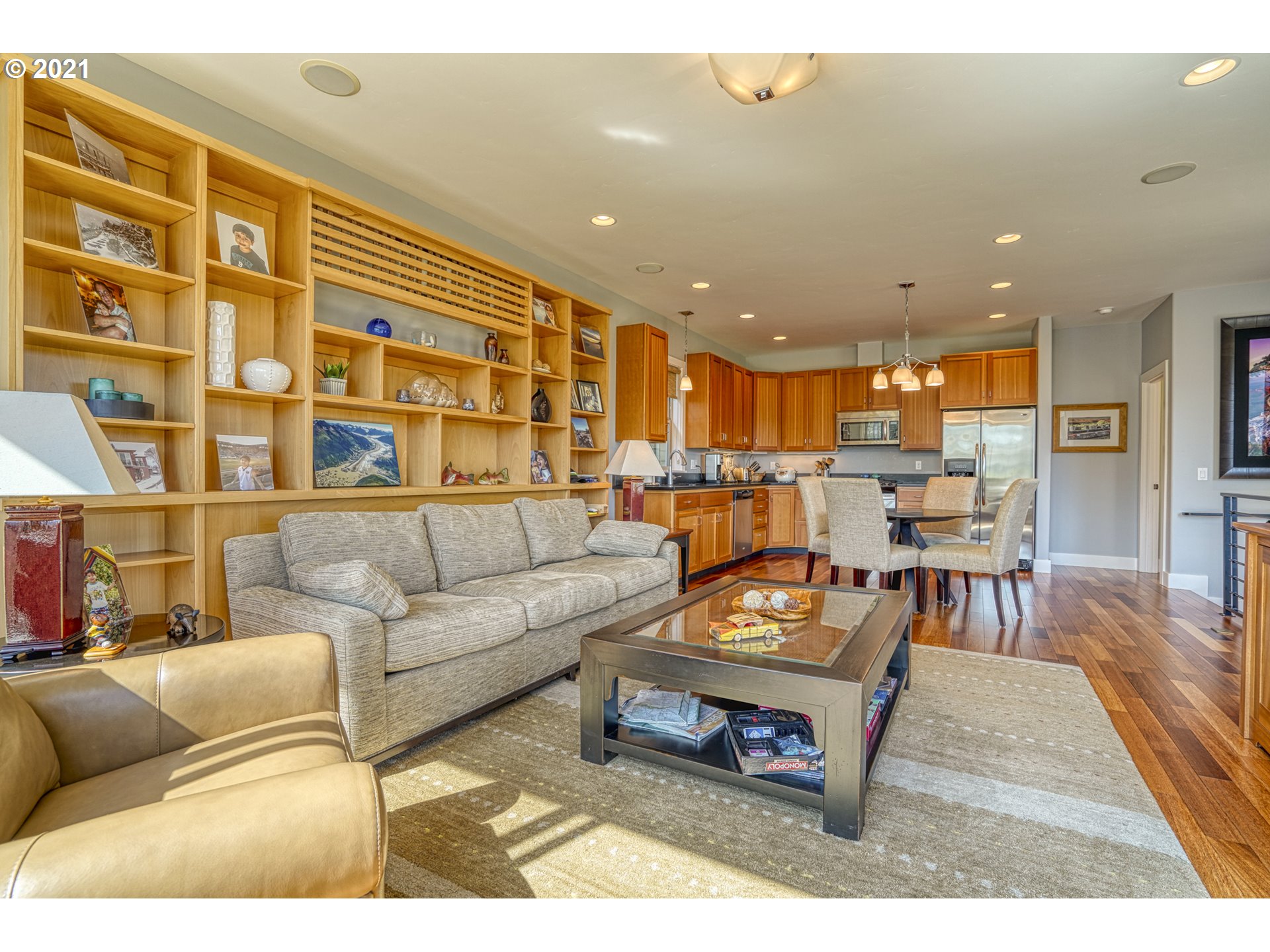 406 Bluff Road Hood River, OR 97031 - Photo 10 of 31 Gallery Image 10