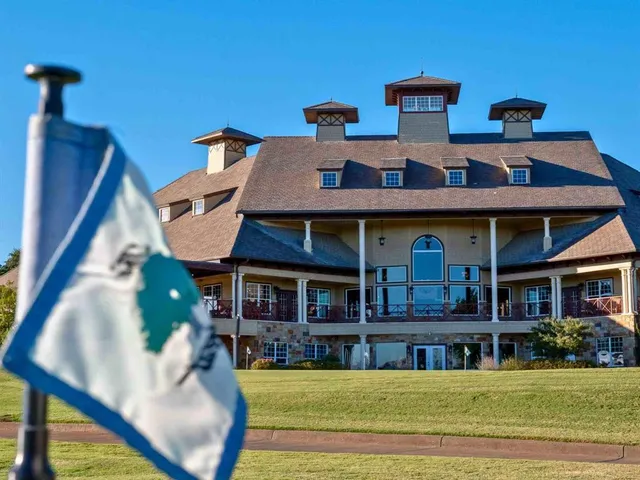 $52,900 | 8768 Fullerton Drive, Cleburne, TX 76033