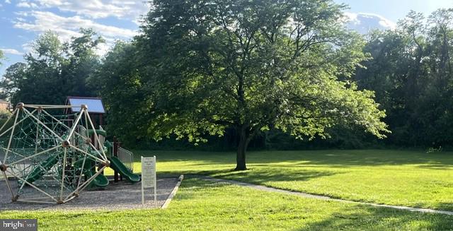 1107 Cooks Lane Baltimore, MD 21229 - Photo 22 of 26 Westhill's / Field playground