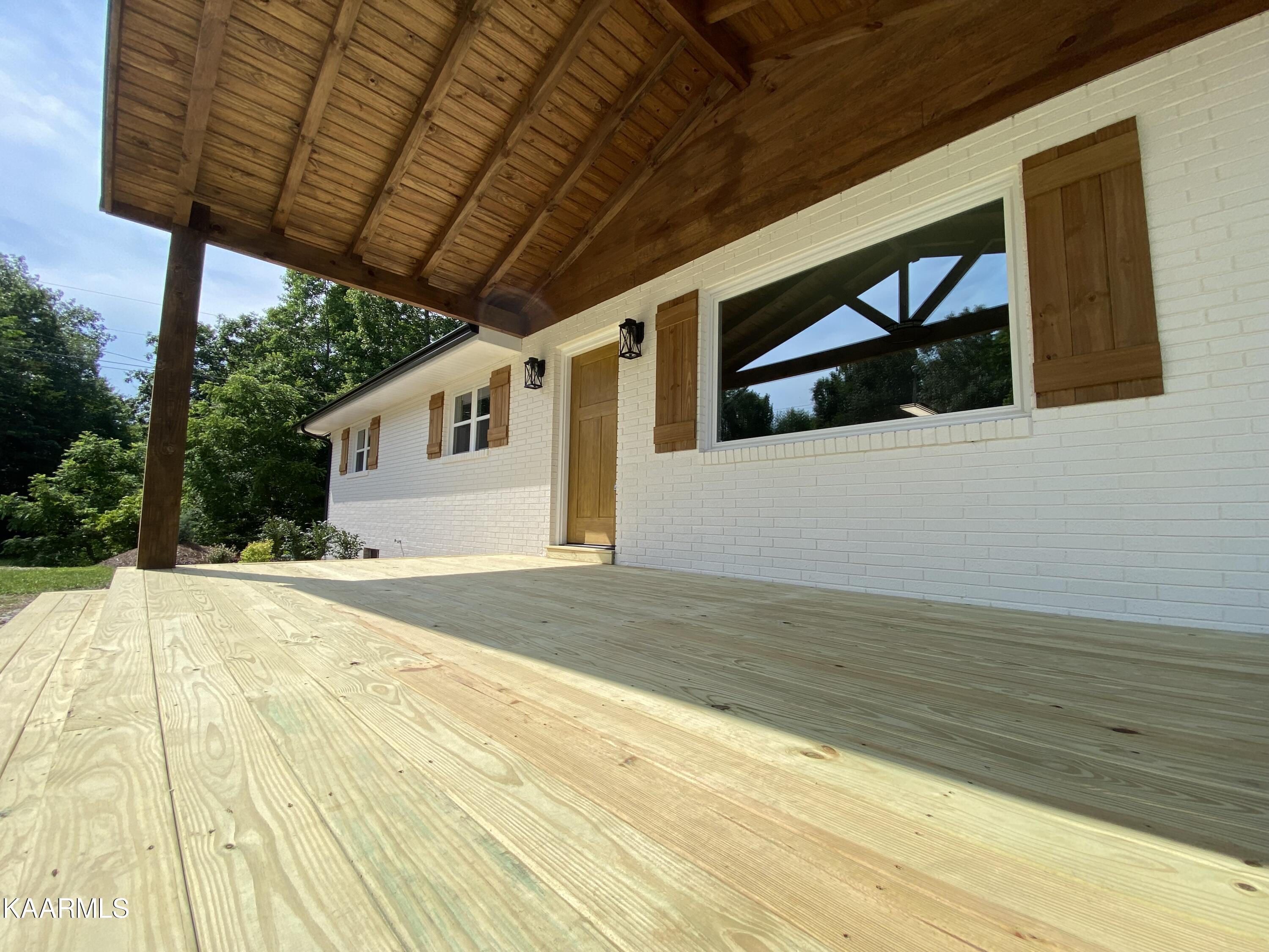 230 Old Brimstone Road Helenwood, TN 37755 - Photo 10 of 30 IMG_7885