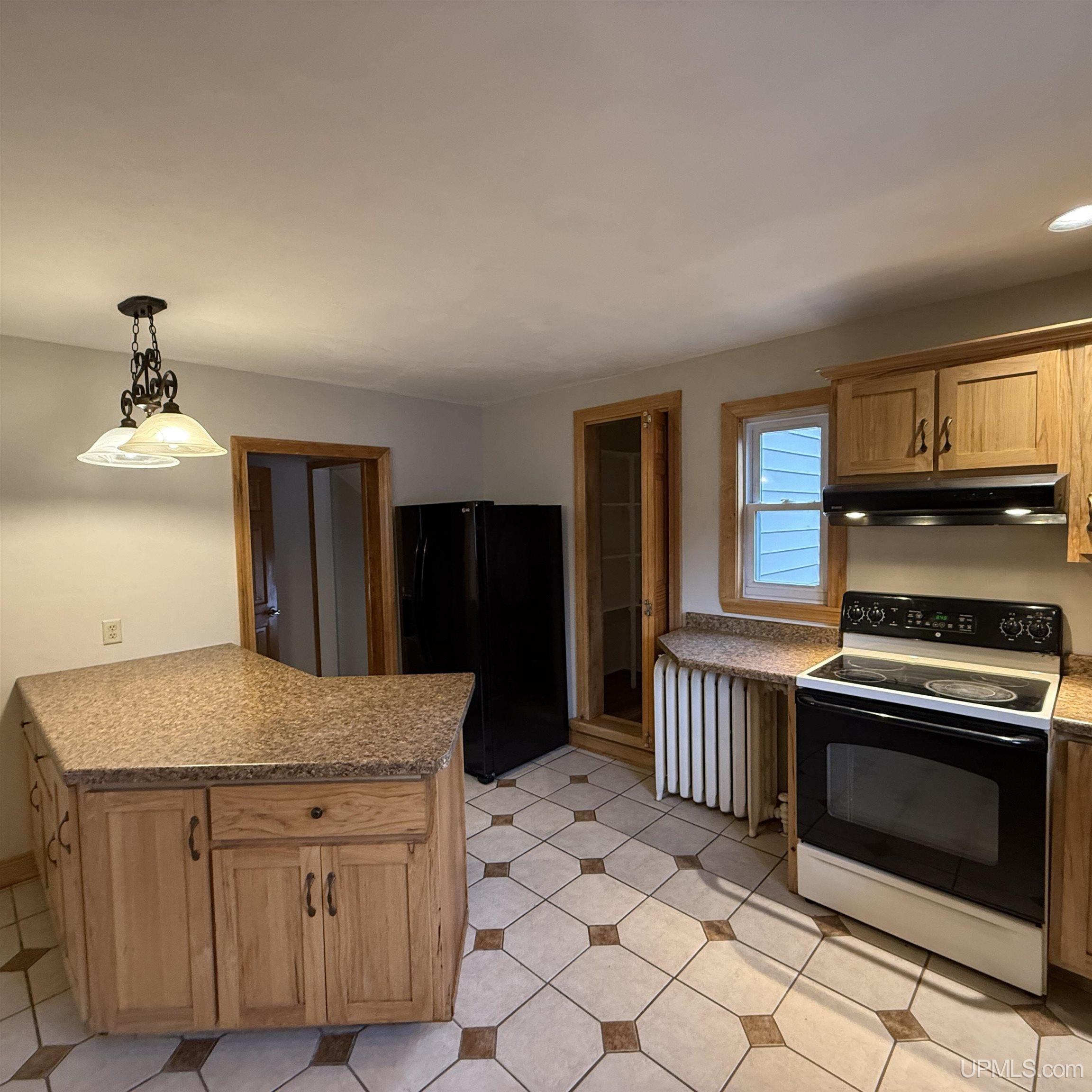600 Division Street Hurley, WI 54534 - Photo 15 of 58