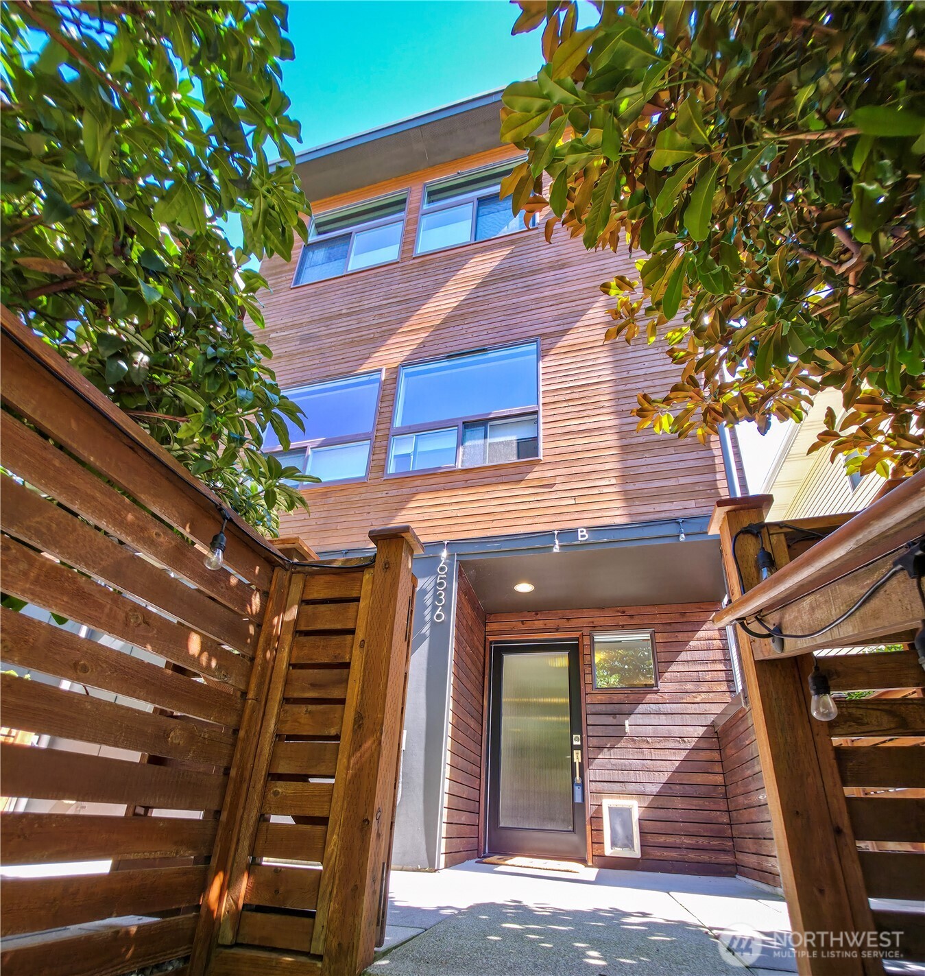 6536 42nd Avenue Southwest, Unit B Seattle, WA 98136 - Photo 1 of 27 Gallery Image 1