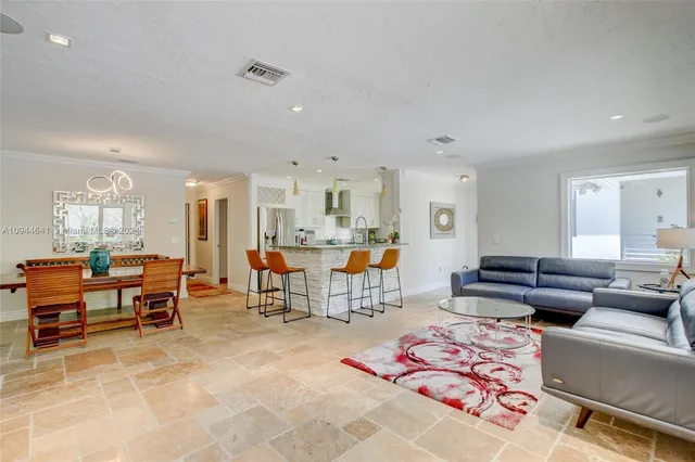 $9,750 | 309 Oak Street, Hollywood, FL 33019