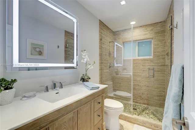 $9,750 | 309 Oak Street, Hollywood, FL 33019