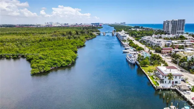 $9,750 | 309 Oak Street, Hollywood, FL 33019