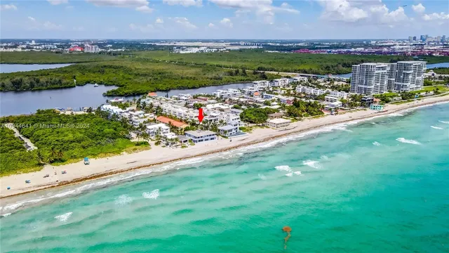 $9,750 | 309 Oak Street, Hollywood, FL 33019