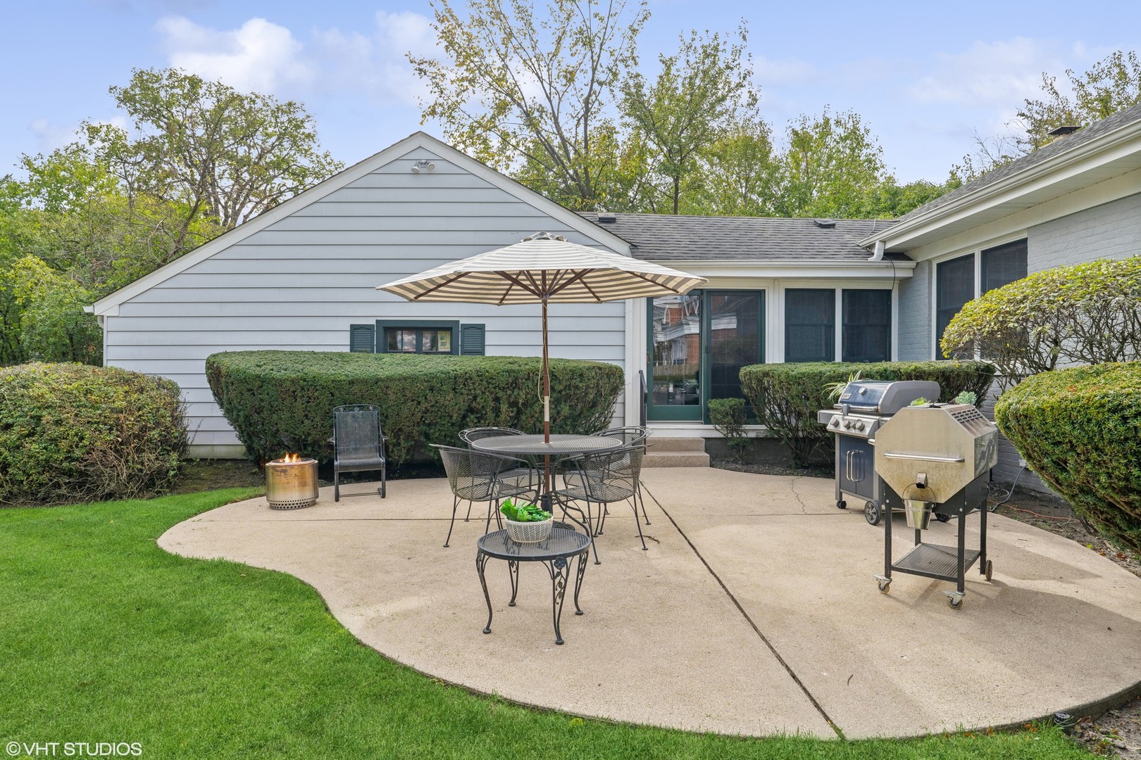 900 Locust Road Wilmette, IL 60091 - Photo 16 of 21
