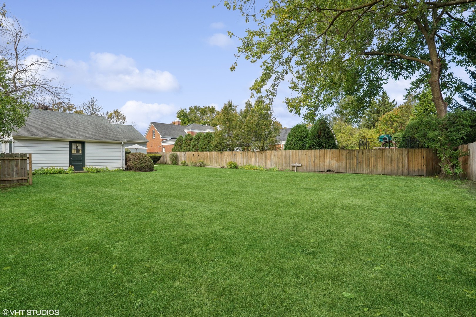 900 Locust Road Wilmette, IL 60091 - Photo 18 of 21