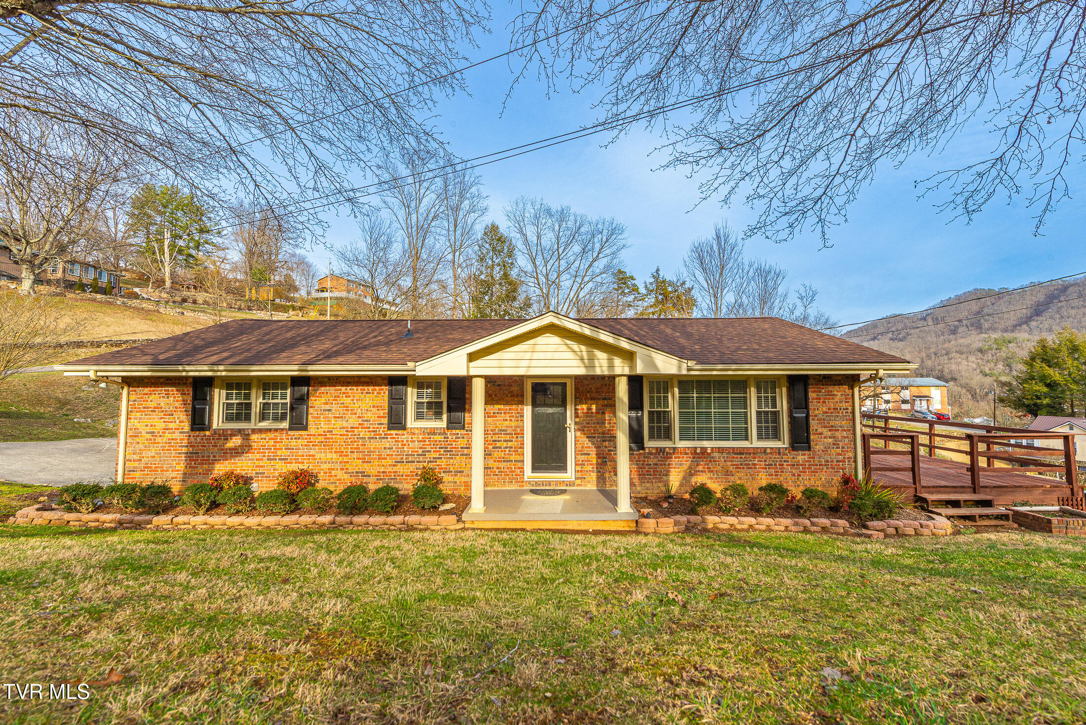 394 Elm Street Gate City, VA 24251 - Photo 2 of 55 exterior