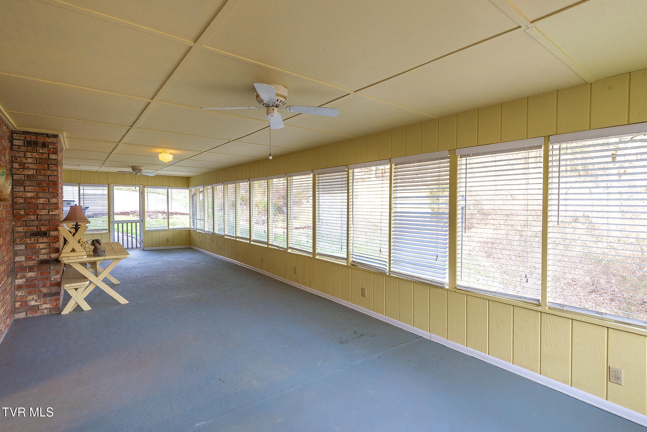 394 Elm Street Gate City, VA 24251 - Photo 29 of 55 sunroom
