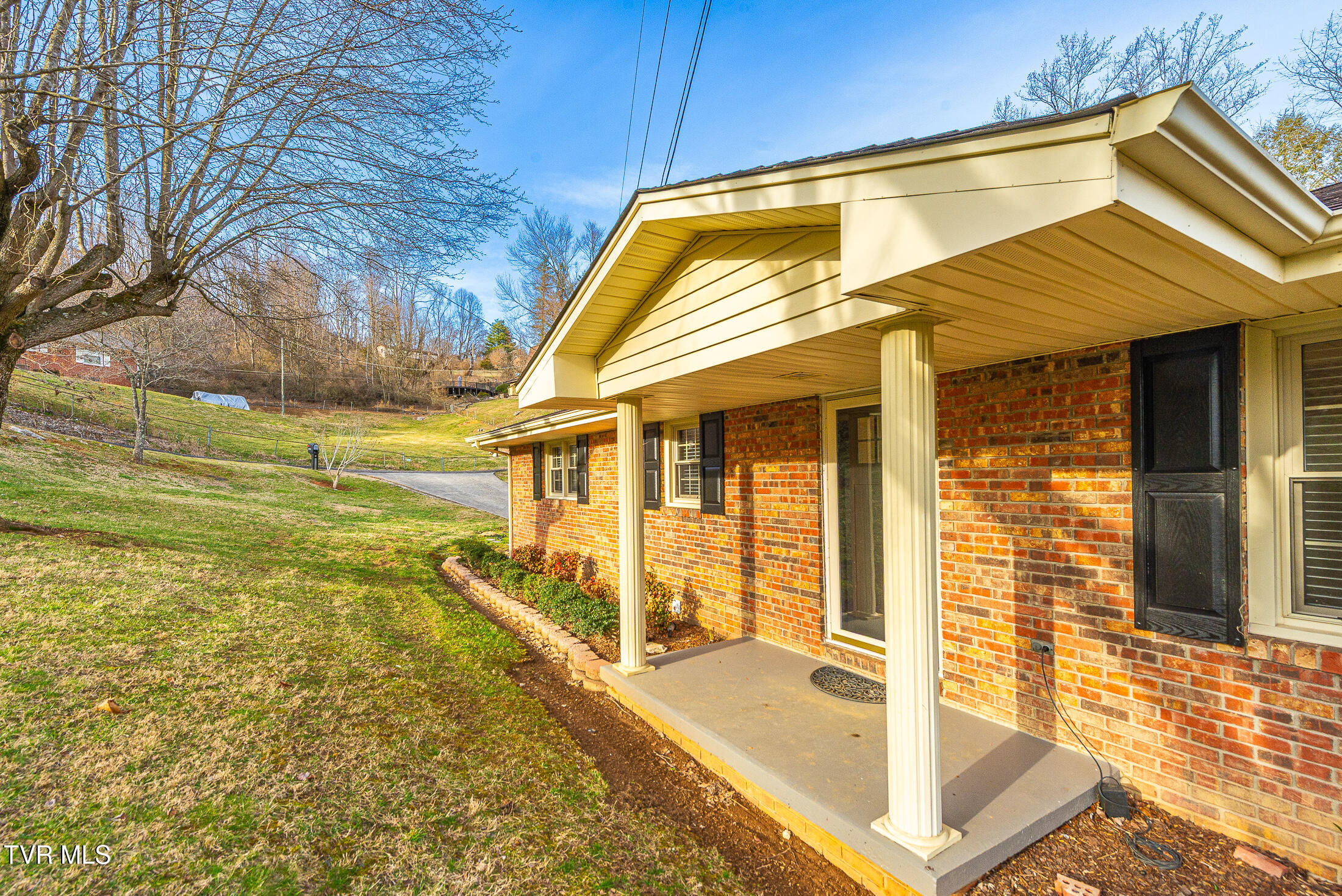 394 Elm Street Gate City, VA 24251 - Photo 35 of 55 porch