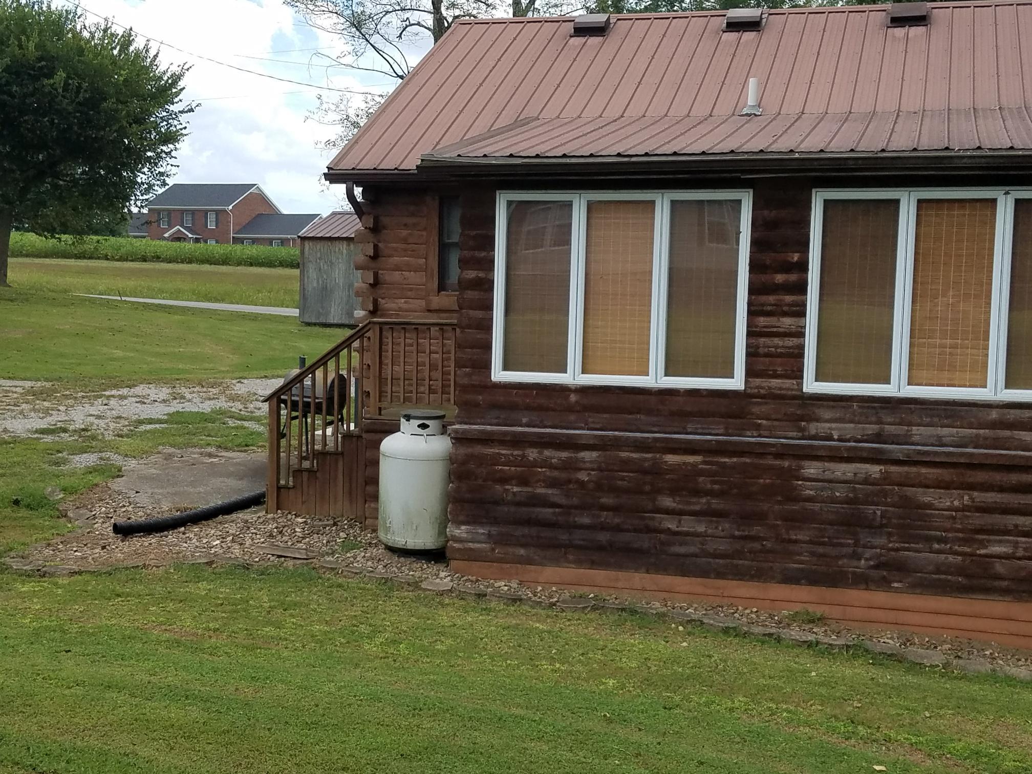 10920 Palmyra Road Oak Grove, KY 42262 - Photo 7 of 13 Left Of Florida Room Porch