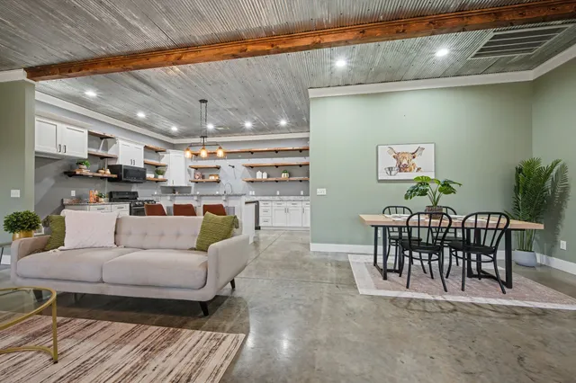 $525,000 | 627 Mt Lebanon Road, Dickson, TN 37055