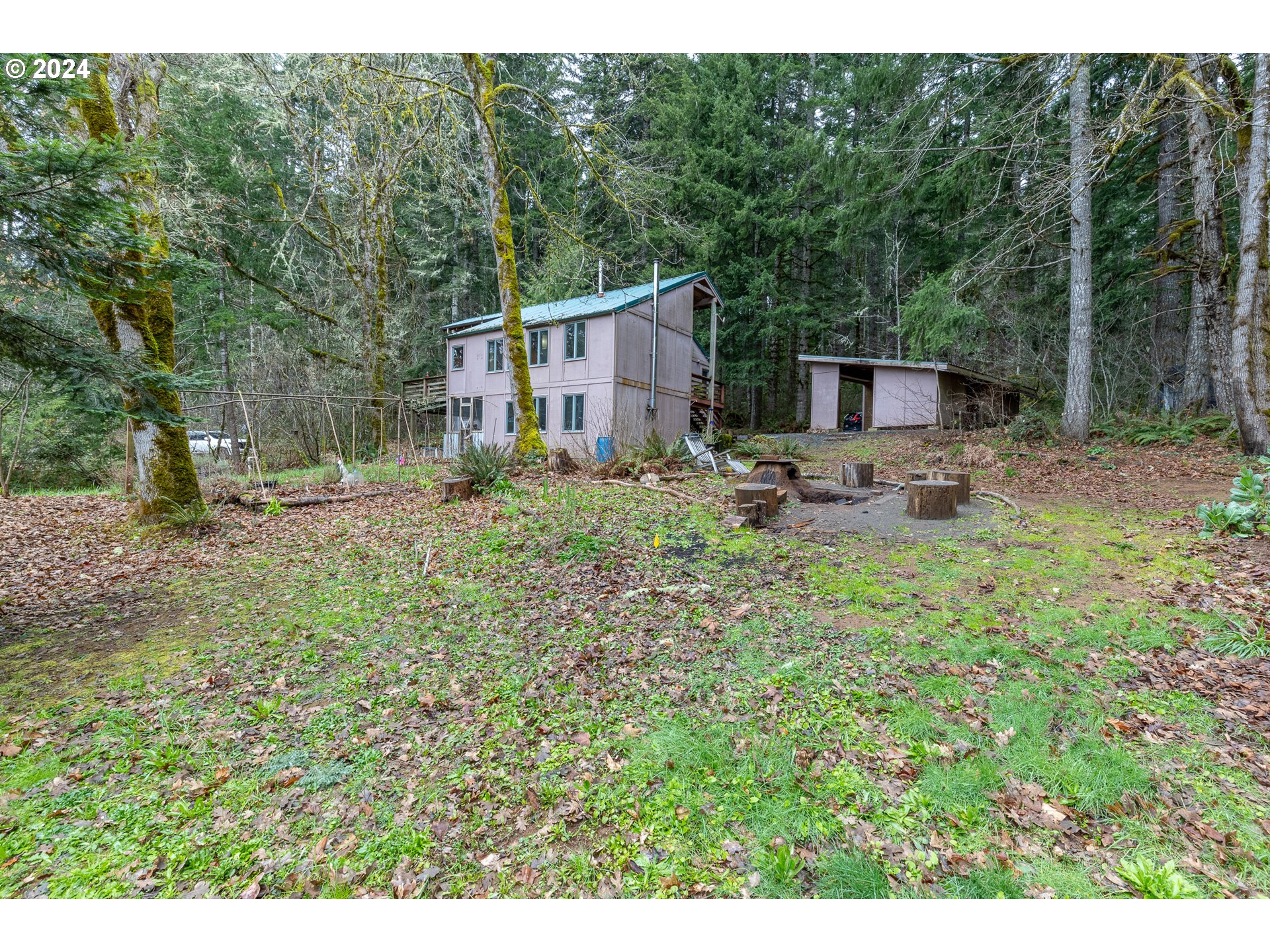 35401 Row River Road Cottage Grove, OR 97424 - Photo 37 of 41 Gallery Image 37