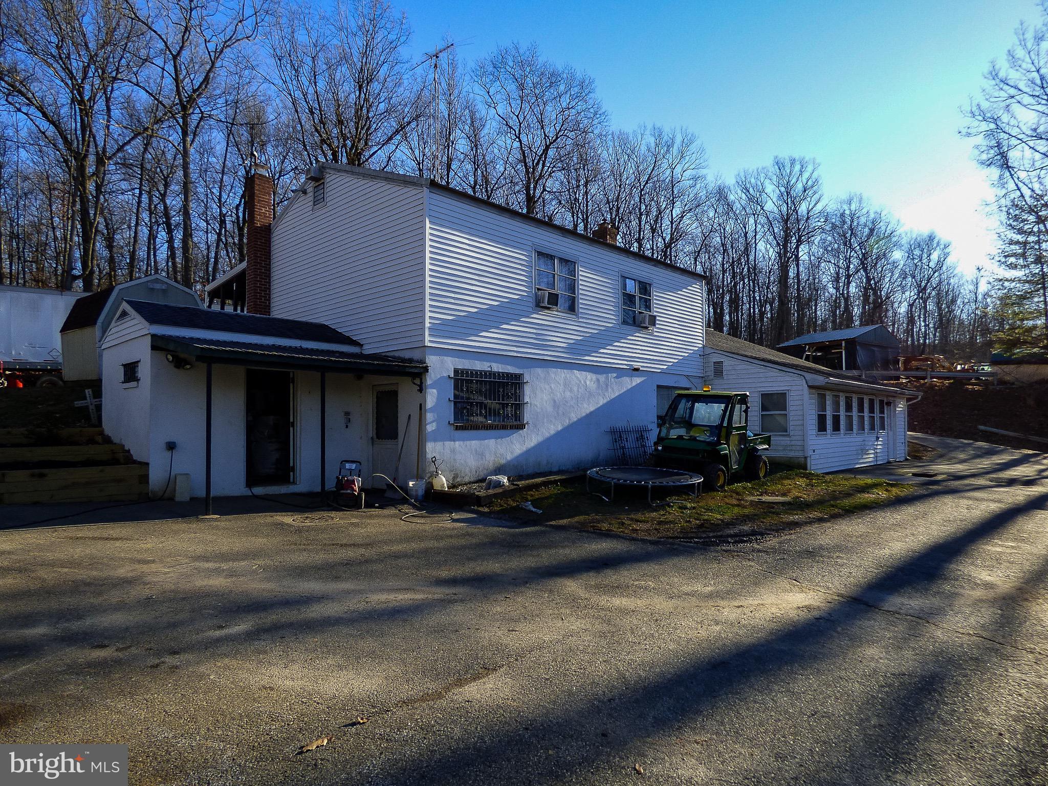 840 Taylor Road Windsor, PA 17366 - Photo 2 of 40