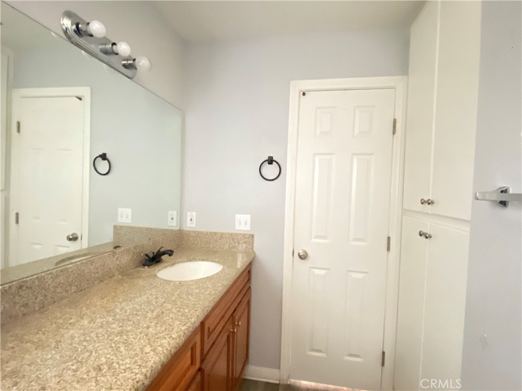 1265 Olive Tree Lane, Unit B Hemet, CA 92543 - Photo 9 of 12