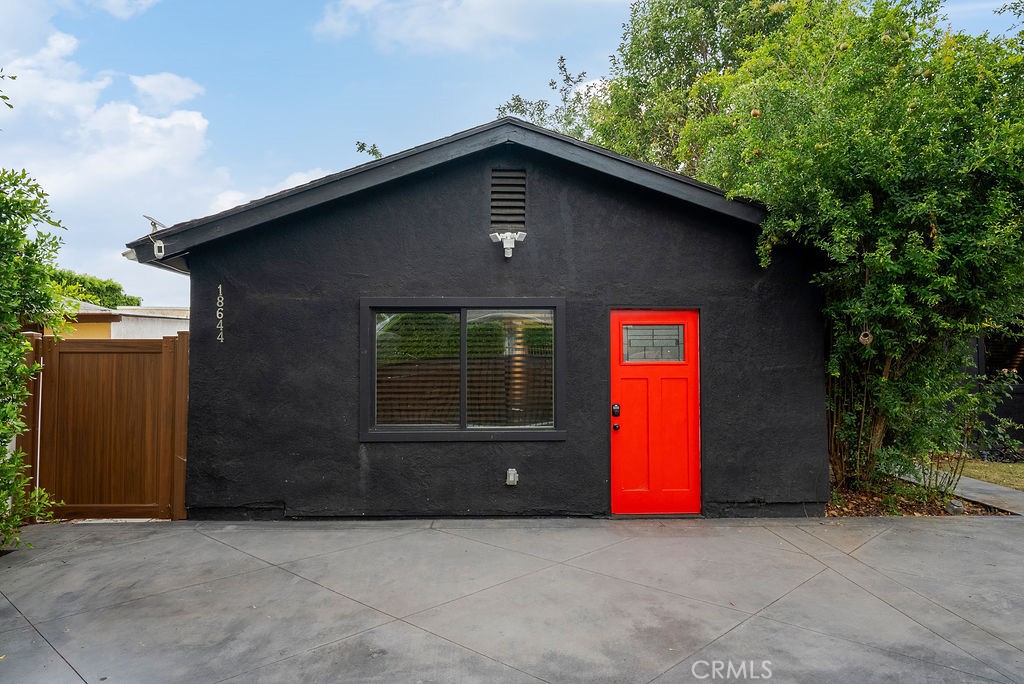 18646 Ingomar Street Reseda, CA 91335 - Photo 7 of 63 ADU Entry