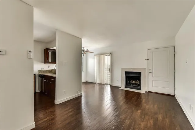 $1,100 | 8180 Lemmon Avenue, Unit 201, Dallas, TX 75209