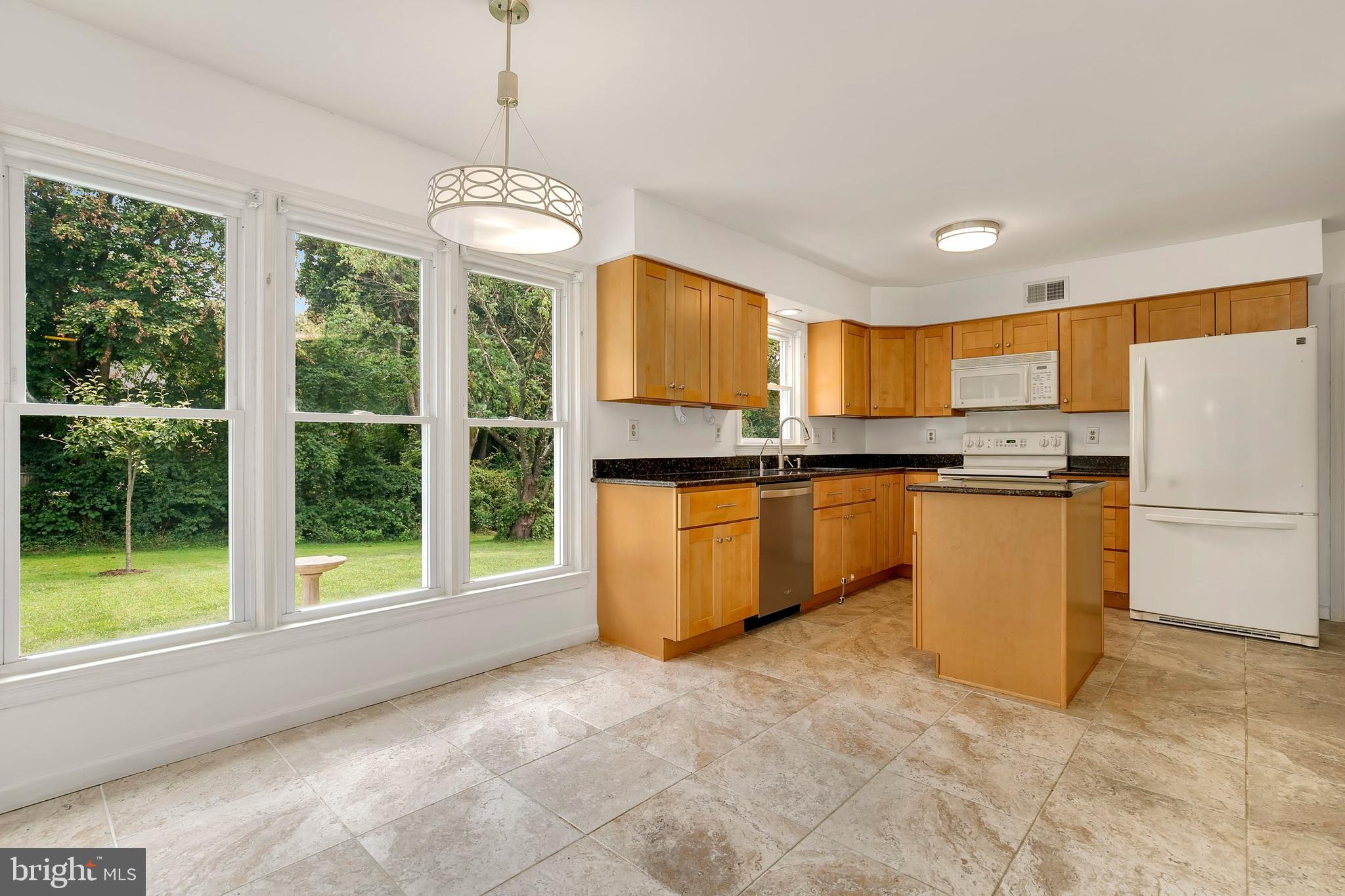 15213 Montford Road Silver Spring, MD 20905 - Photo 22 of 48