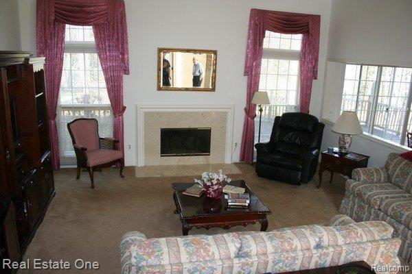 1301 Sandy Ridge Drive Rochester, MI 48306 - Photo 6 of 14 Living Room