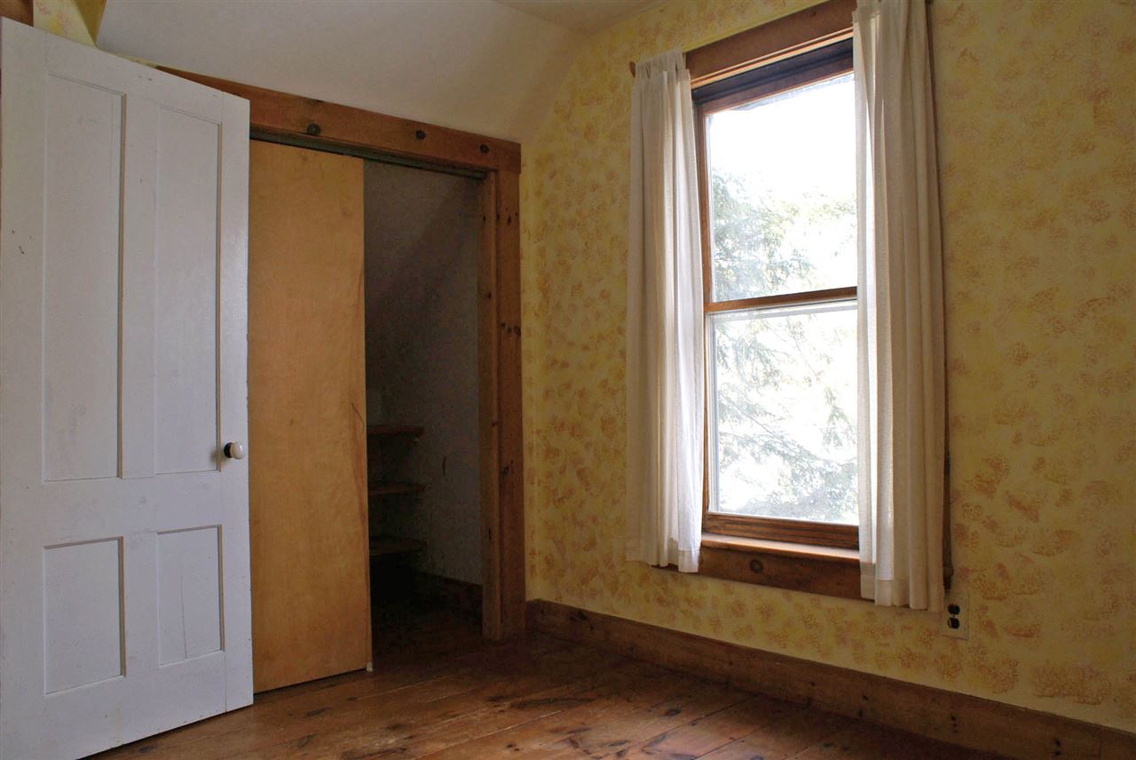 8 Christian Square Putney, VT 05346 - Photo 12 of 16