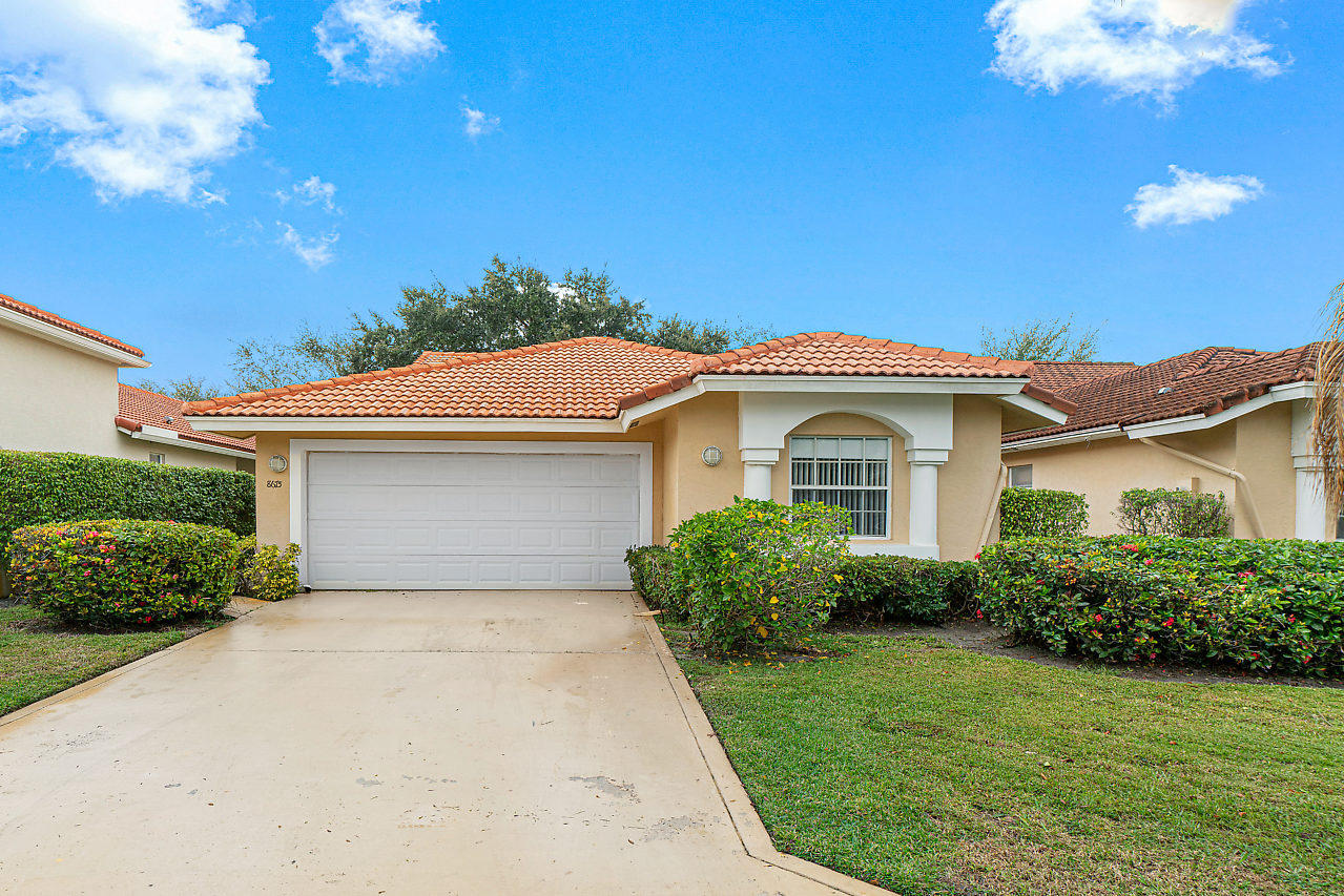 8675 Vía Reale Boca Raton, FL 33496 - Photo 2 of 28 001-8675ViaReale-BocaRaton-FL-small