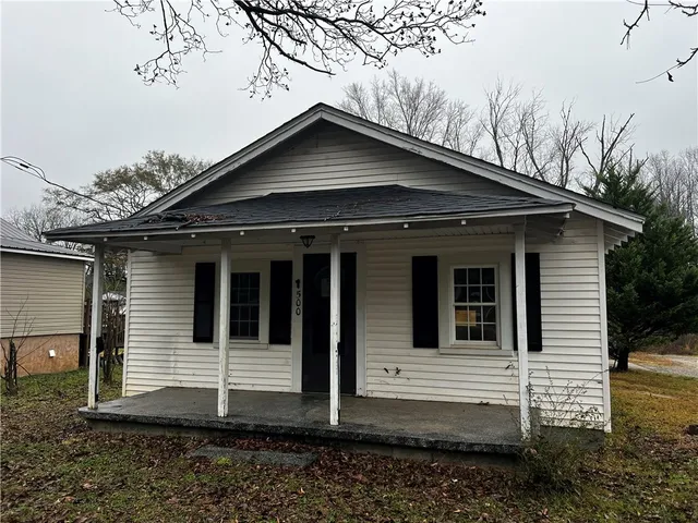 $139,900 | 500 Grant Street, Easley, SC 29640